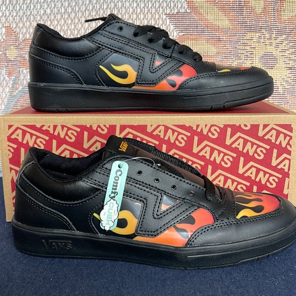 Vans WMNS Lowland Cc
(Lenticular)BIkprsmmnorng
VN0ATZY9QP
Sneakers G - Picture 1 of 16